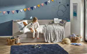 julian-bowen/1702400335_cyc002-cyclone-daybed-taupe-roomset-1.jpg