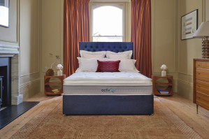 sleep-eezee/sleepeezee-2600 bed dressed.jpg
